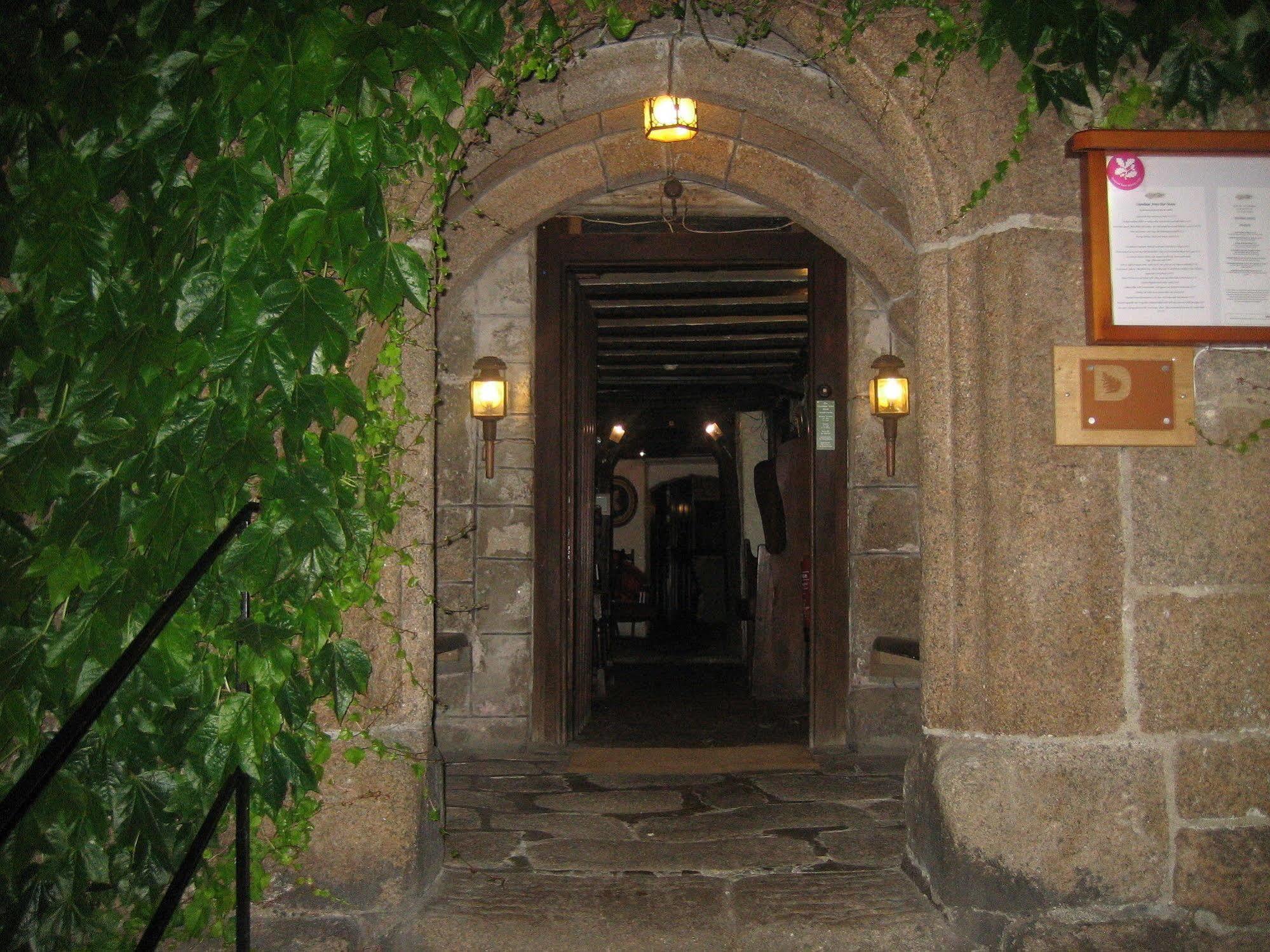 The Oxenham Arms Hotel Devon South Zeal Εξωτερικό φωτογραφία